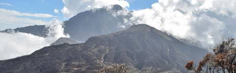 Saddle Hut /summit to Mriakamba